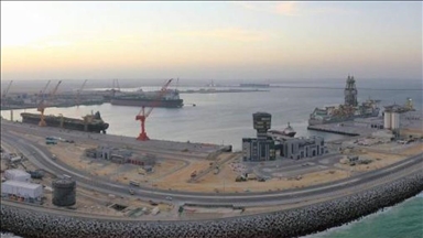 سلطنة عمان: استهداف ميناء الدقم التجاري بطائرات مسيرة 