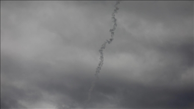 القدس.. دوي صفارات الإنذار وأصوات اعتراضات صواريخ إيرانية 