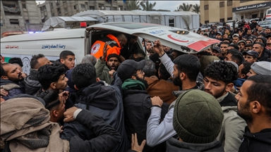 إسرائيل تواصل خرق اتفاق غزة وتقتل فلسطينيا بخان يونس 