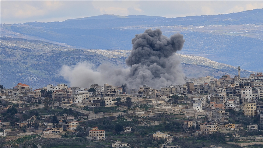 İsrail İran'a onlarca yeni saldırı düzenledi, Lübnan'ın güneyinde karadan işgalini genişletti