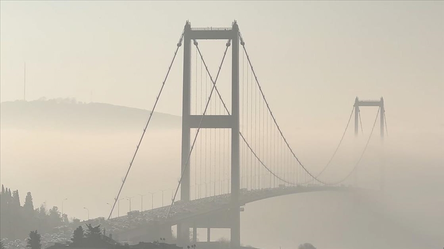İstanbul'da sis etkili oluyor