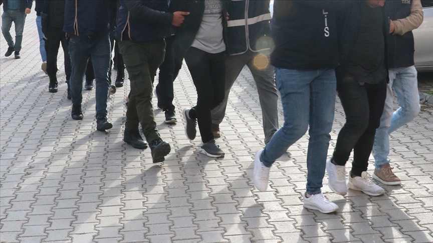 Terör örgütü DEAŞ'a yönelik 35 ildeki operasyonlarda 184 şüpheli yakalandı