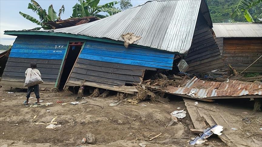 В Демократической Республике Конго в результате оползня на шахте погибло более 100 человек