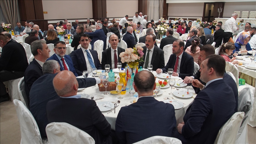 zyra-e-guvernatorit-te-edirnese-organizon-program-iftari-ne-maqedonine-e-veriut