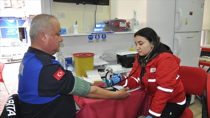 Kan bağışçısı zabıta hastalara umut olmak için 15 yıldır Türk Kızılayın yolunu tutuyor