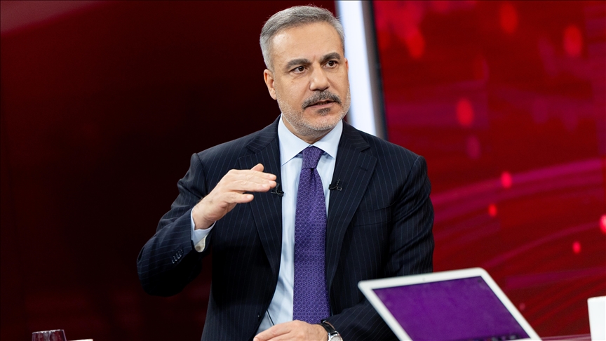 Fidan transmet à Araghchi la réaction de la Türkiye suite au projectile balistique dirigé vers son espace aérien