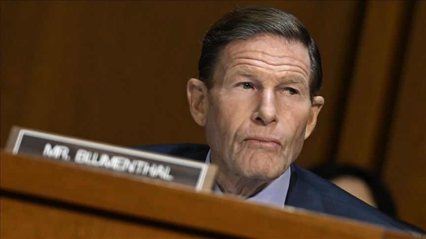 US 'may be putting boots on the ground' in Iran, Senator warns