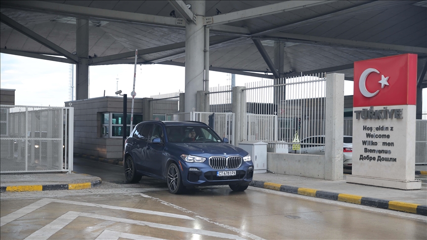 Edirne sınır kapılarından 2025'te yaklaşık 14 milyon yolcu geçiş yaptı