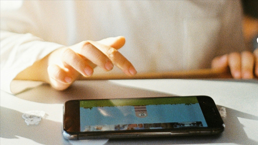 Dijital ekran bağımlılığı çocuklarda kabızlığın en önemli nedenlerinden