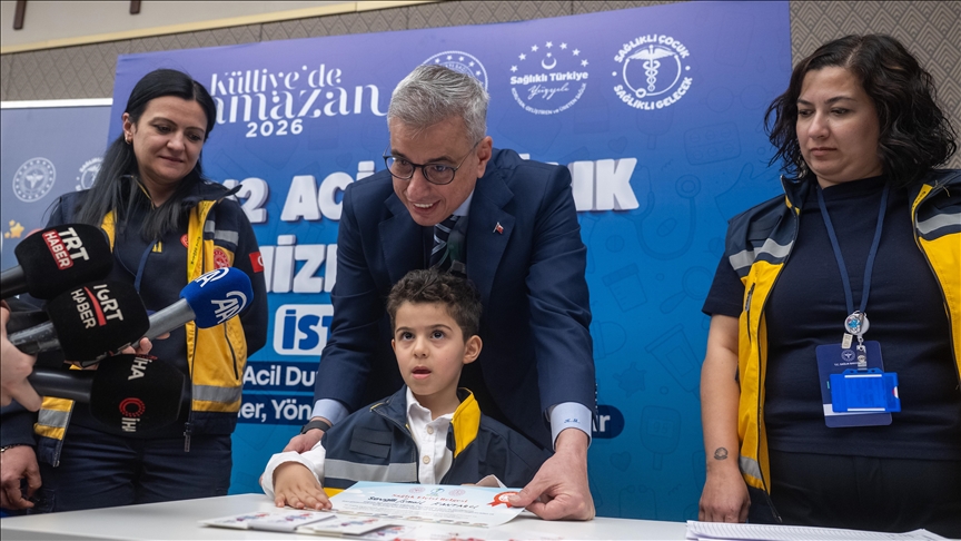 "Sağlıklı Çocuk Sağlıklı Gelecek Programı" ile 500 bin çocuk "sağlık elçisi" oldu