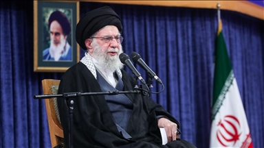 إيران ترجئ مراسم تشييع خامنئي في طهران