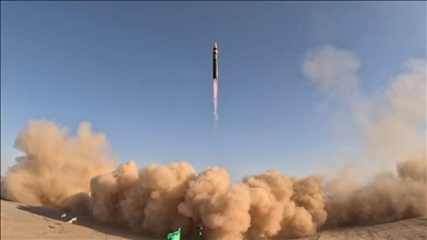 إيران تعلن إطلاق رشقة صاروخية جديدة باتجاه إسرائيل