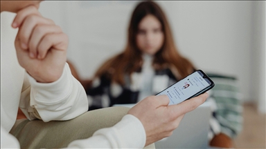 Dijital ekran bağımlılığı çocuklarda kabızlığın en önemli nedenlerinden