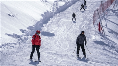 Palandöken'de kar kalınlığı 3 metreye yaklaştı