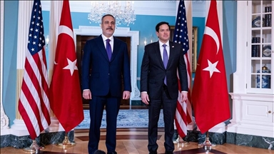 فيدان وروبيو يبحثان الصاروخ الإيراني الذي حيدته تركيا 