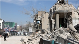 AA ekibi, ABD-İsrail saldırısında hedef alınan İnkilap Meydanı'nı görüntüledi