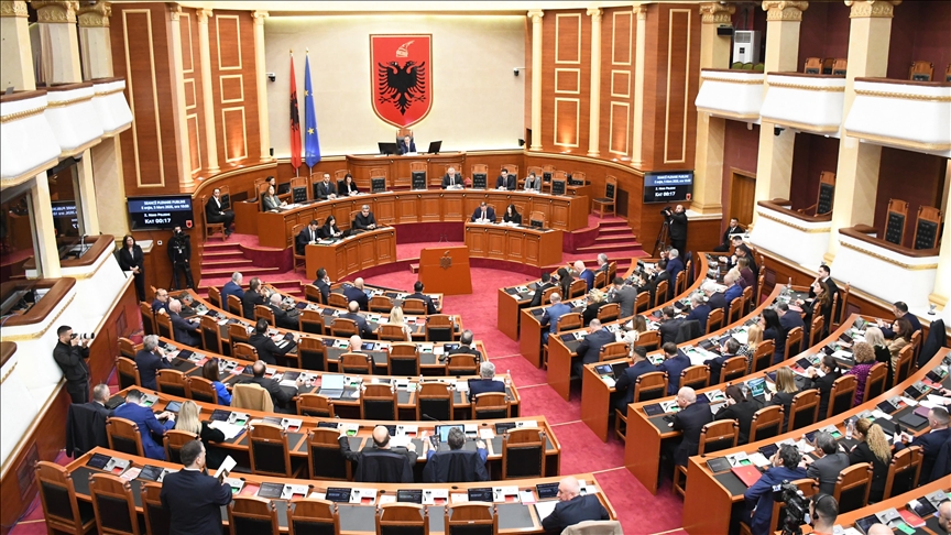 Kuvendi i Shqipërisë miraton ndryshimet në kabinetin qeveritar