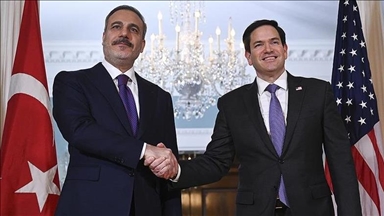 Fidan et Rubio échangent au sujet du missile iranien intercepté au-dessus de la Türkiye