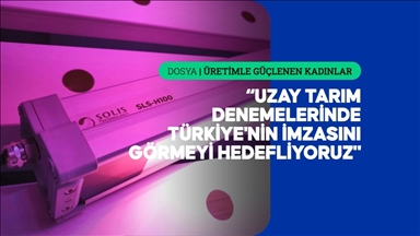 Kapalı tarım alanında verimi ve besin değerini "ışık reçetesi"yle artırıyor