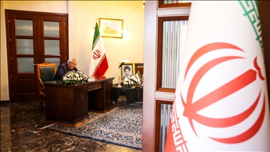 U Ambasadi Irana u Beogradu otvorena knjiga žalosti zbog smrti Khameneija