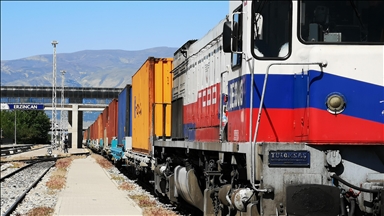 Türkiye’s land, rail routes gain edge as Middle East tensions choke global sea lanes