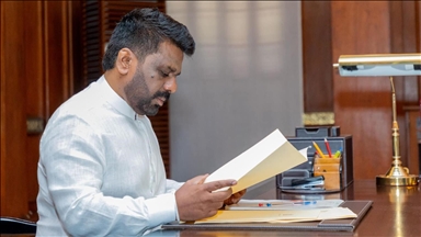 Sri Lanka to evacuate 2nd Iranian ship after US submarine attack