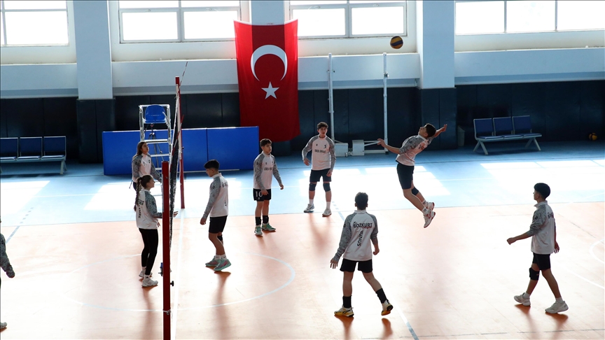 Selin vurduğu ilçenin çocukları Türkiye şampiyonluğuna hazırlanıyor