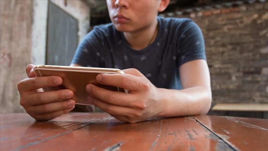 Indonezia do të ndalojë përdorimin e rrjeteve sociale për fëmijët nën 16 vjeç