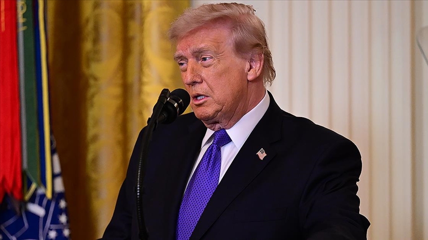 Trump, Küba'nın "çok yakında düşeceğini" belirtti