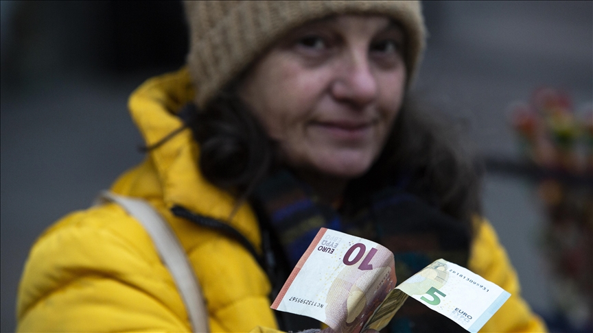 Eurozone economy grows less than estimated in last quarter of 2025