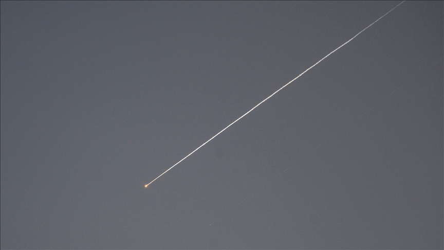 Saudi Arabia intercepts cruise missile in center of country