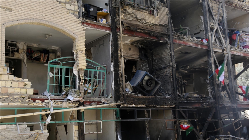 إيران تعلن تضرر 4 آلاف مبنى مدني جراء الهجمات الأمريكية الإسرائيلية