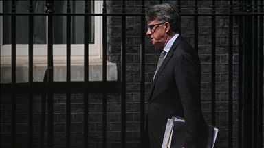 Ex-British Cabinet secretary Mandelson has bail conditions dropped but remains under investigation