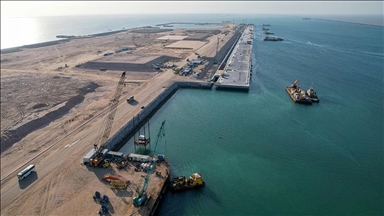 خبيران: حرب إيران تعزز أهمية "الممر الأوسط" و"طريق التنمية"