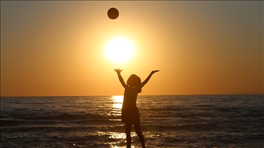 Ege'de turizm ara tatil ve bayramla hızlanıyor