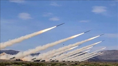 ادامه حملات موشکی تلافی‌جویانه ایران به اسرائیل و شنیده شدن صدای انفجار در تل‌آویو