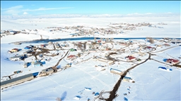 Li Qersê deverên avî cemed girtin û li ser dar û beran qeşa çêbû