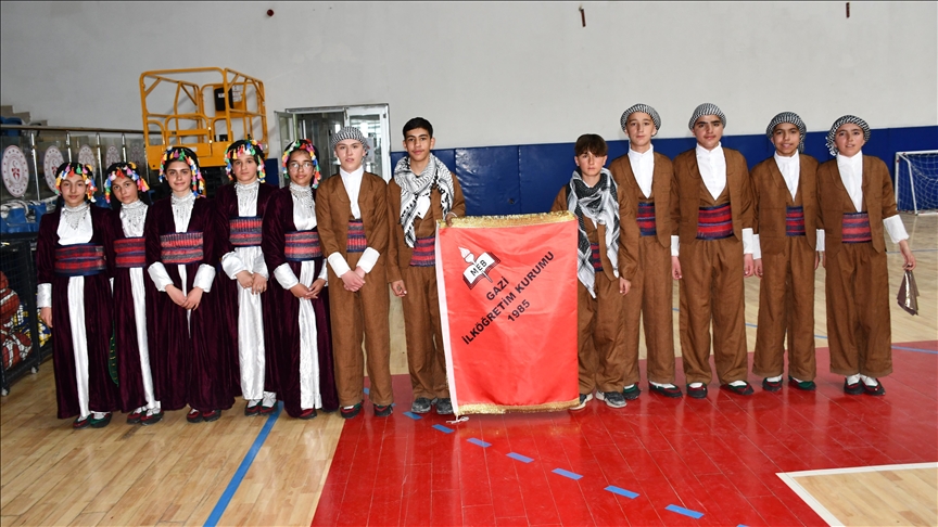 Li Hekariyê pêşbaziya govendê hat lidarxistin