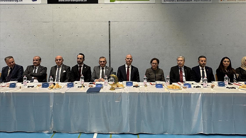 İsviçre'de Uluslararası Demokratlar Birliği iftar programı düzenledi