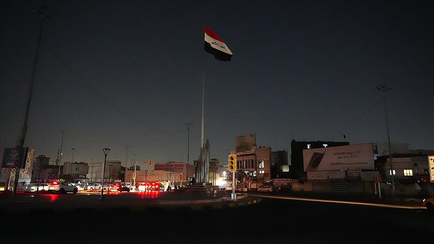 Irak’ın başkenti Bağdat’ta patlama sesleri duyuldu