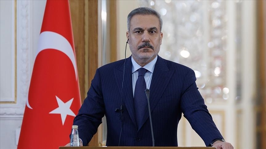 Wezîr Fîdan bi hemtayên xwe yên Ûman, Qeter û Estonyayî ra bi têlefonê axivî