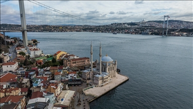 مسجد "أورطا كوي".. لؤلؤة البوسفور وفخامة العمارة العثمانية