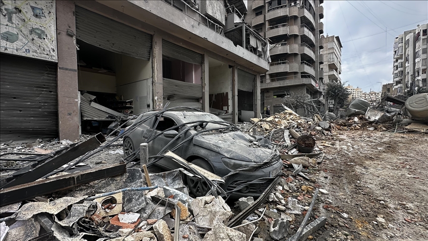 19 killed as Israeli warplanes hit residential building in southern Lebanon