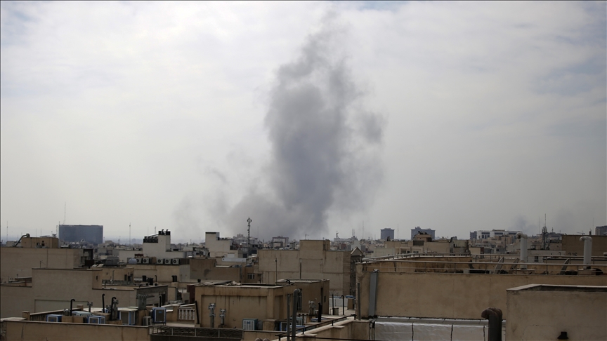 Australia considering military aid to Middle East but will not deploy troops