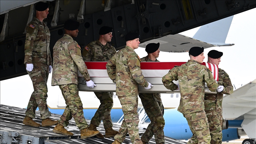 Un militaire américain meurt après une attaque iranienne en Arabie saoudite, le bilan porté à sept morts (CENTCOM)