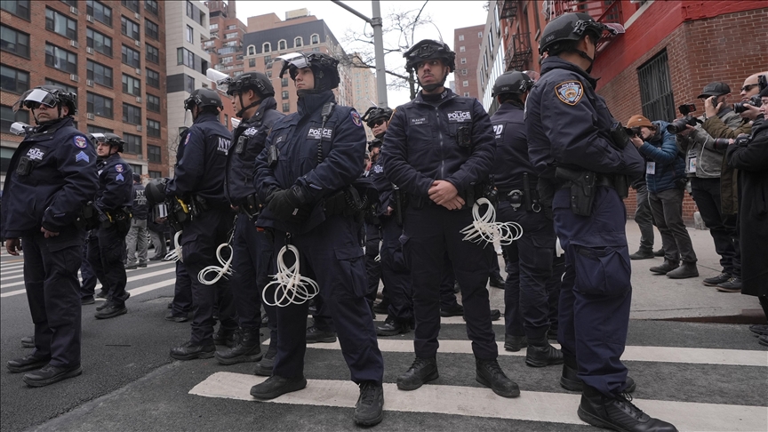 Device thrown near New York mayor's residence was improvised explosive, police say