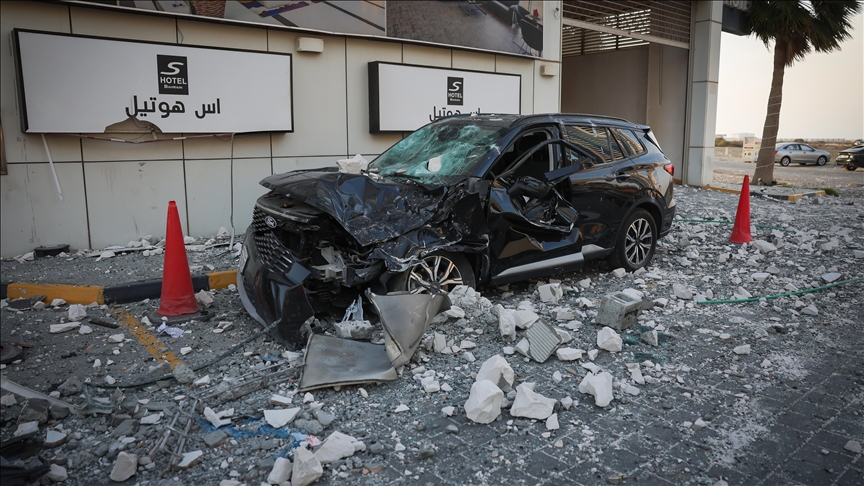 Trois blessés après la chute de débris de missile iranien sur un bâtiment universitaire à Bahreïn 