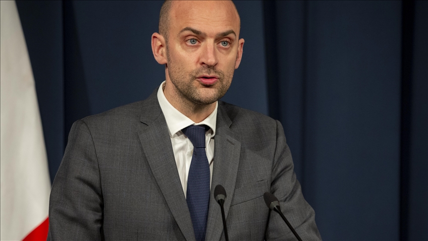 Barrot : nos bases accessibles aux Américains, mais pas pour des opérations en Iran