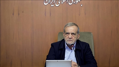 Presidenti iranian zotohet se do t’u përgjigjet sulmeve që vijnë nga çdo vend, fqinjët e Iranit i quan “vëllezër”