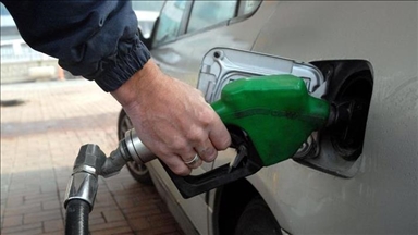 Iran smanjuje kvotu goriva u Teheranu nakon američko-izraelskih napada na skladišta nafte